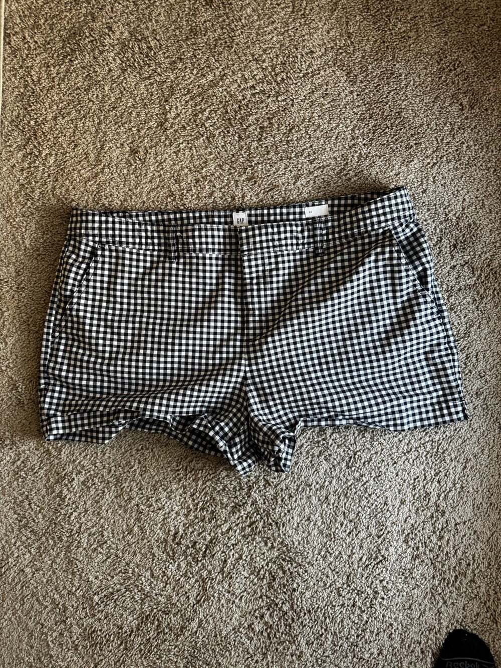 Gap Black and White Gingham Check Shorts Size 20